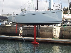 Retractable, high-aspect ratio bulb keel.